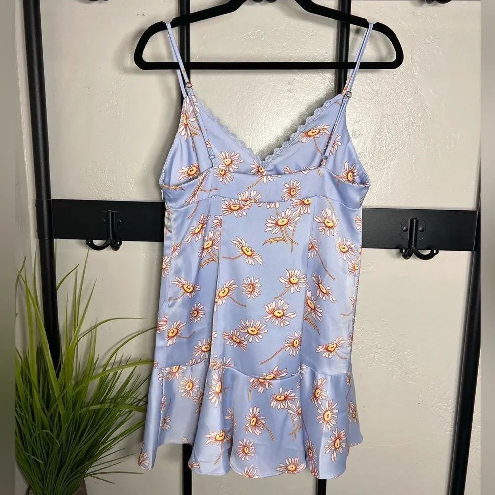 Kimchi Blue Urban Outfitters Satin Mini Floral Dress Size Medium - Picture 12 of 16